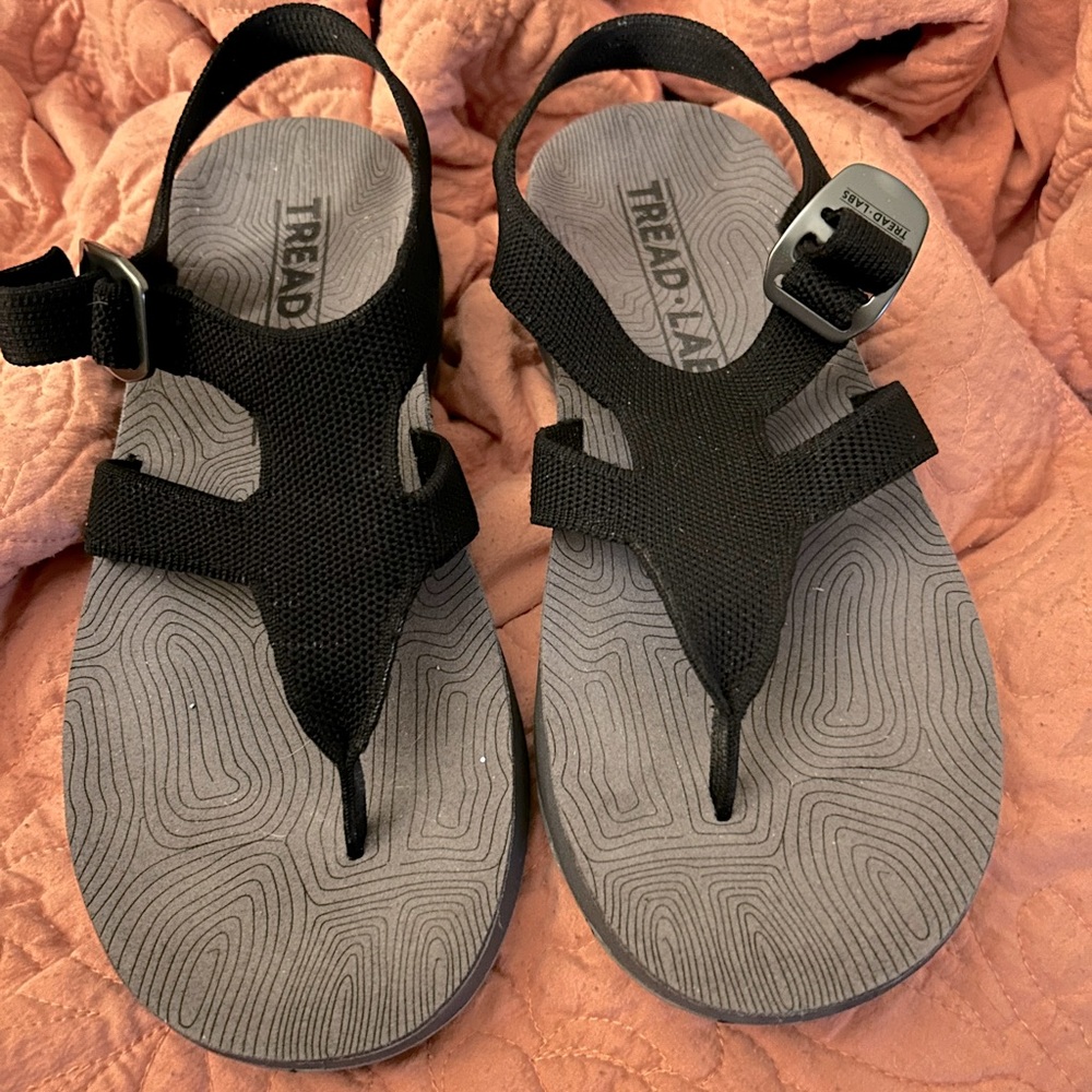 Sz.9 Tread Labs Men's Albion Sandals, supportive recovery sandals, black